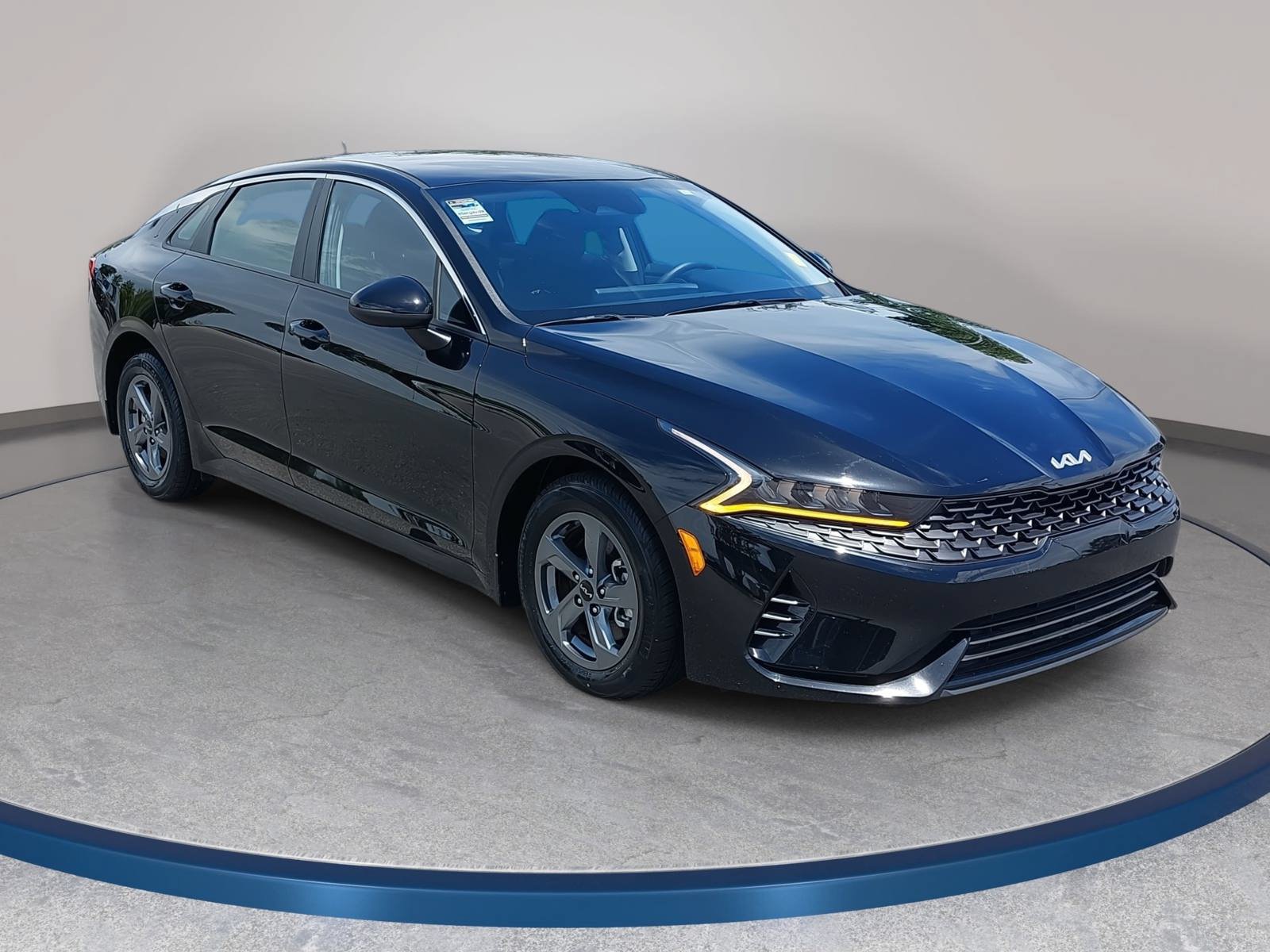 Used 2022 Kia K5 LXS FWD image 3