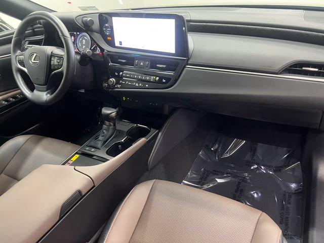 Certified 2025 Lexus ES 300h w/ Premium Package FWD image 12