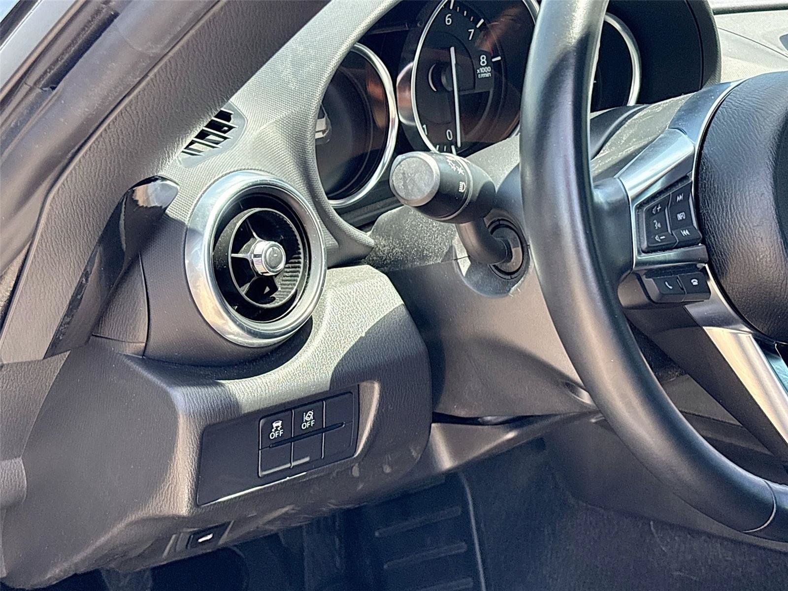 Used 2023 MAZDA MX-5 Miata Grand Touring RWD image 10