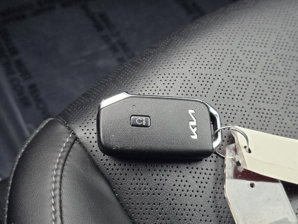 Certified 2022 Kia Sorento S image 24