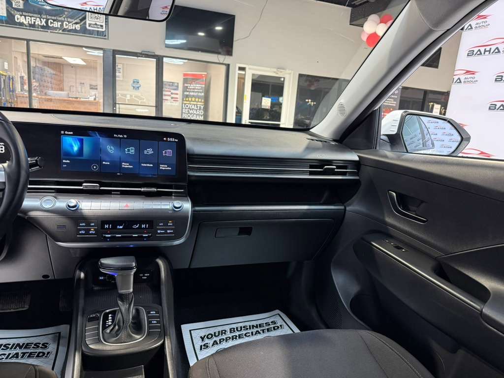 Used 2025 Hyundai Kona SEL image 27