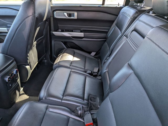 Used 2023 Ford Explorer Limited image 17