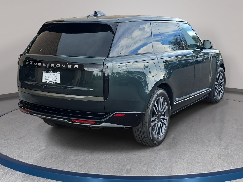 New 2026 Land Rover Range Rover Long Wheelbase SE AWD/4WD image 5