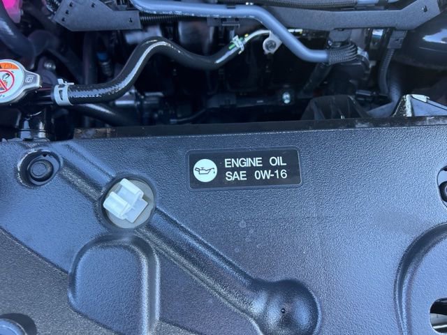 Used 2025 Toyota Sienna XLE image 14