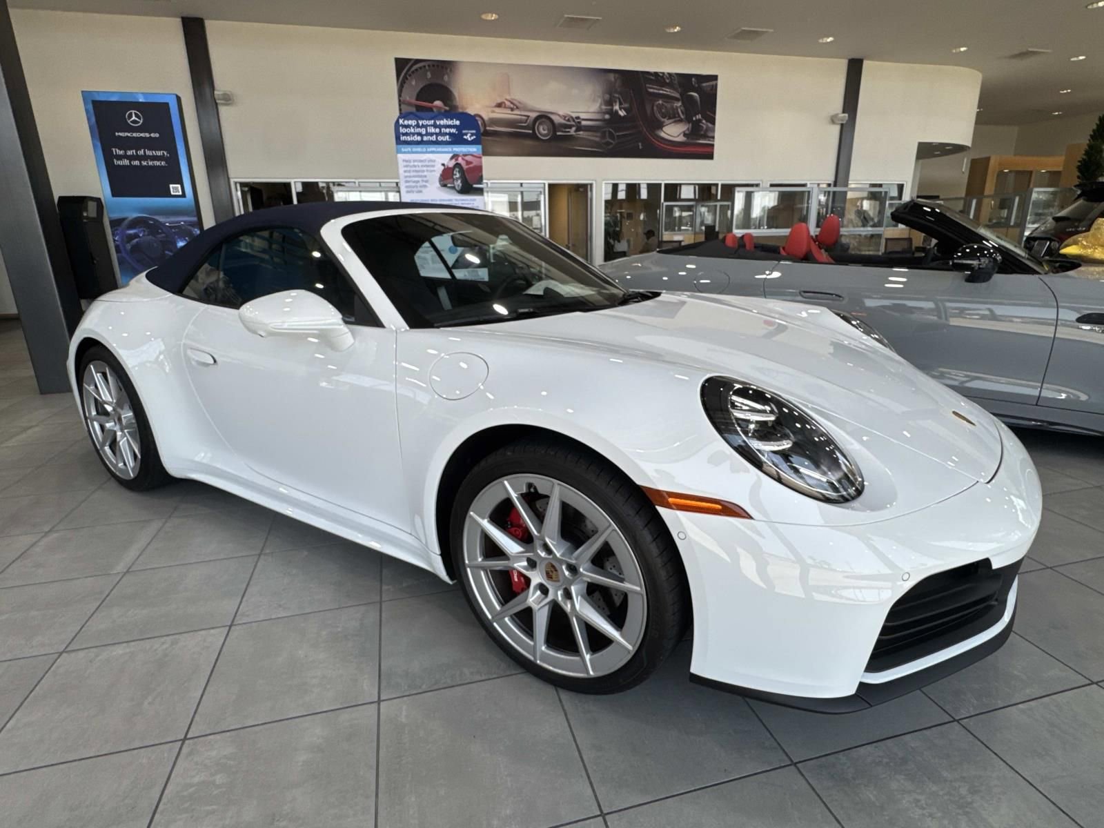 Used 2025 Porsche 911 Carrera image 27