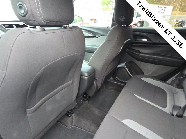 Used 2022 Chevrolet TrailBlazer LT w/ Convenience Package image 11