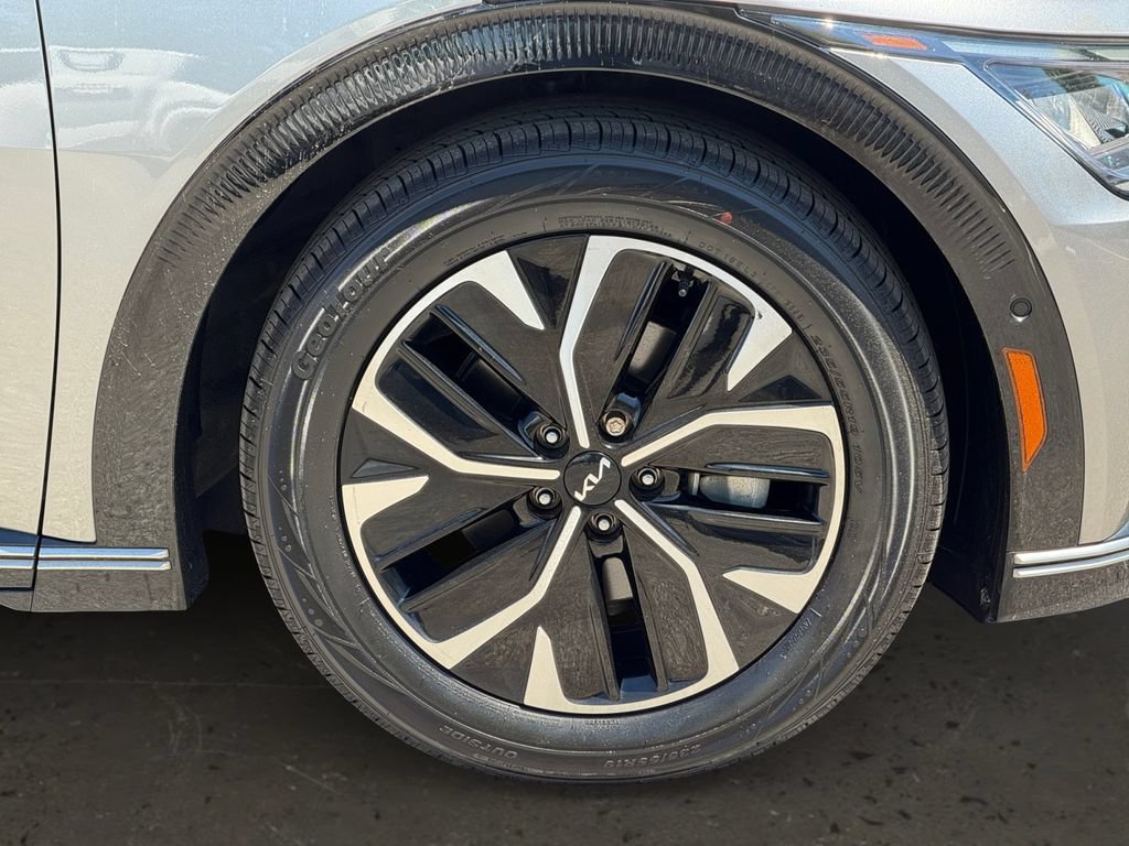Used 2023 Kia EV6 Wind w/ Wind Technology Package AWD/4WD image 10