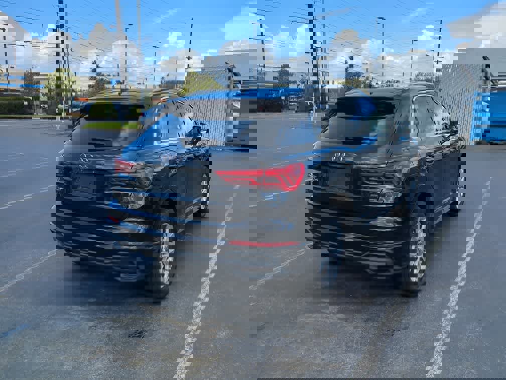 Used 2023 Audi Q3 2.0T Premium Plus image 4