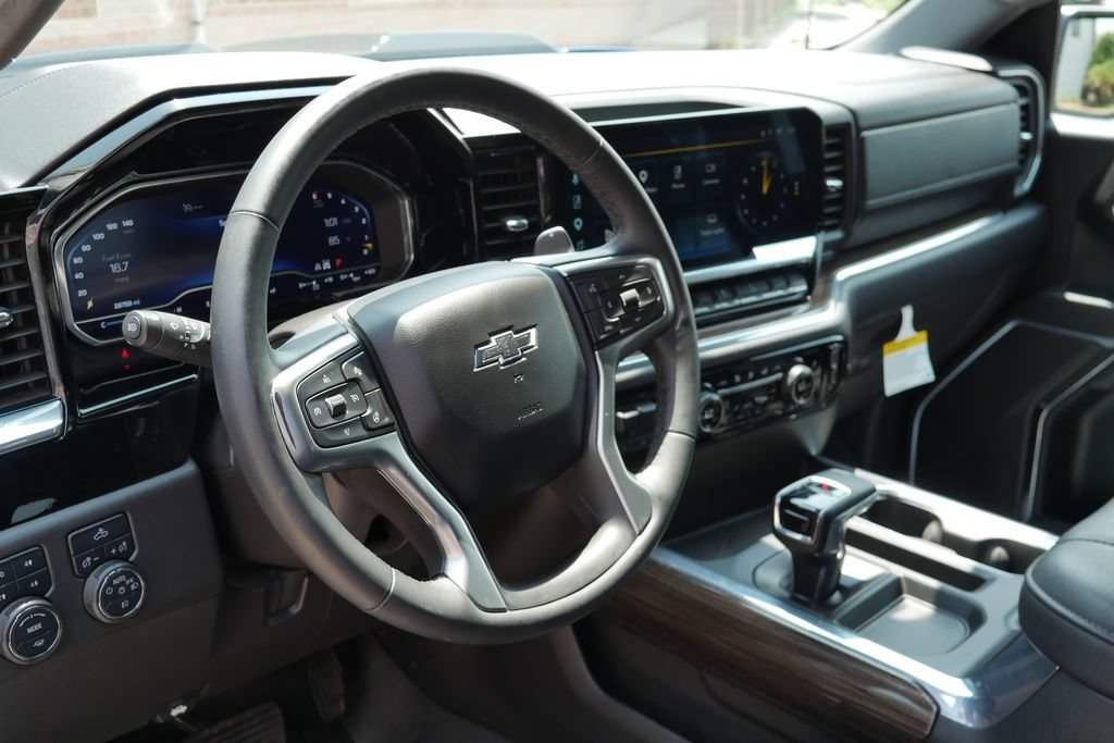 Used 2024 Chevrolet Silverado 1500 LT Trail Boss w/ Protection Package AWD/4WD image 22