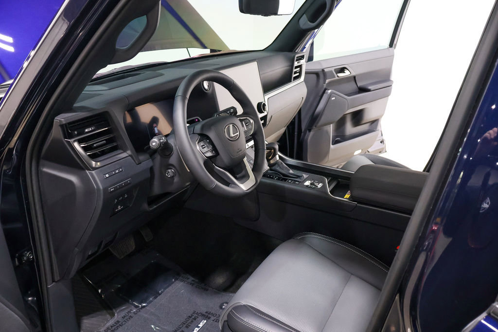 Used 2026 Lexus GX 550 AWD/4WD image 28