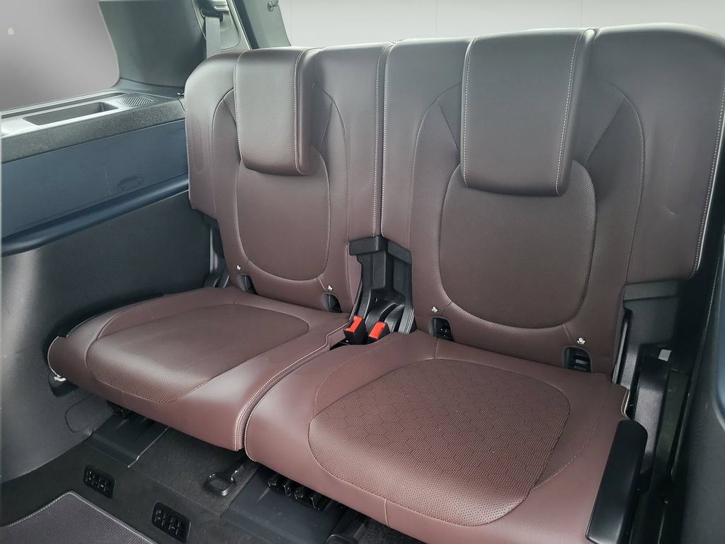 Used 2025 Volkswagen ID. Buzz 1st Edition RWD image 26
