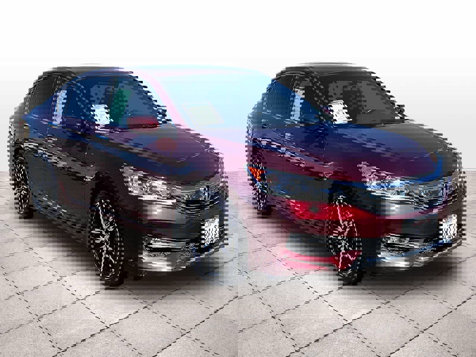 Used 2017 Honda Accord Sport image 2