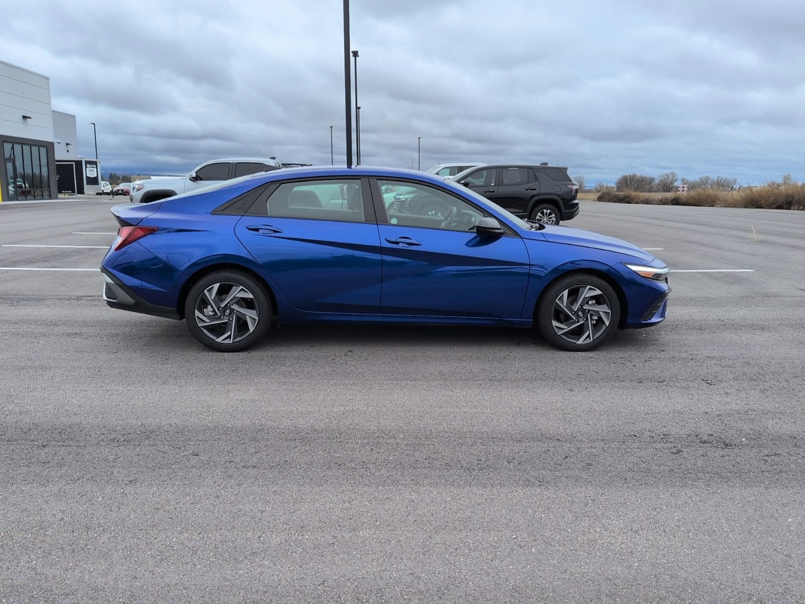 Used 2025 Hyundai Elantra Sport image 8