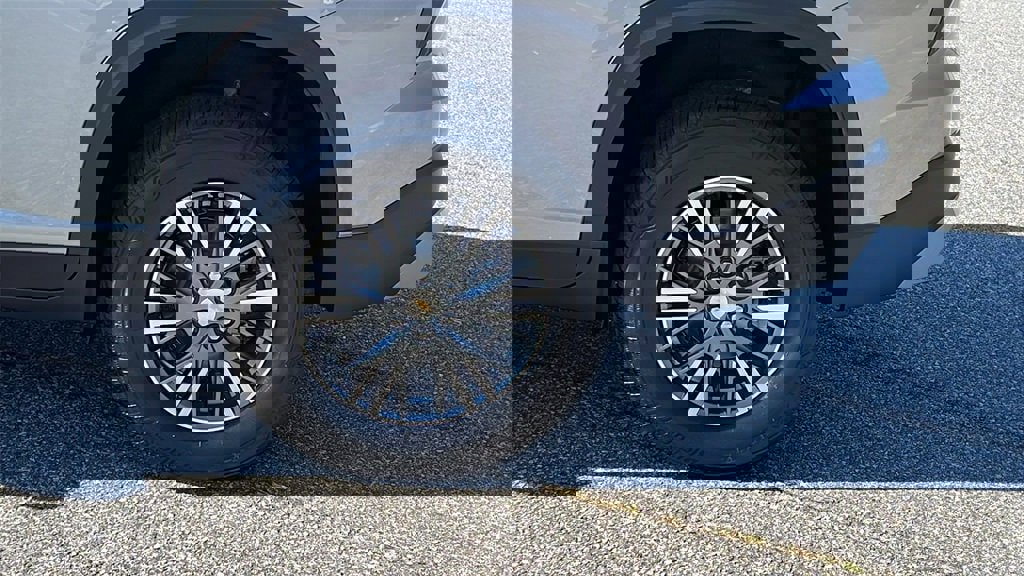 New 2026 Chevrolet Traverse LT w/ Driver Confidence Package image 9