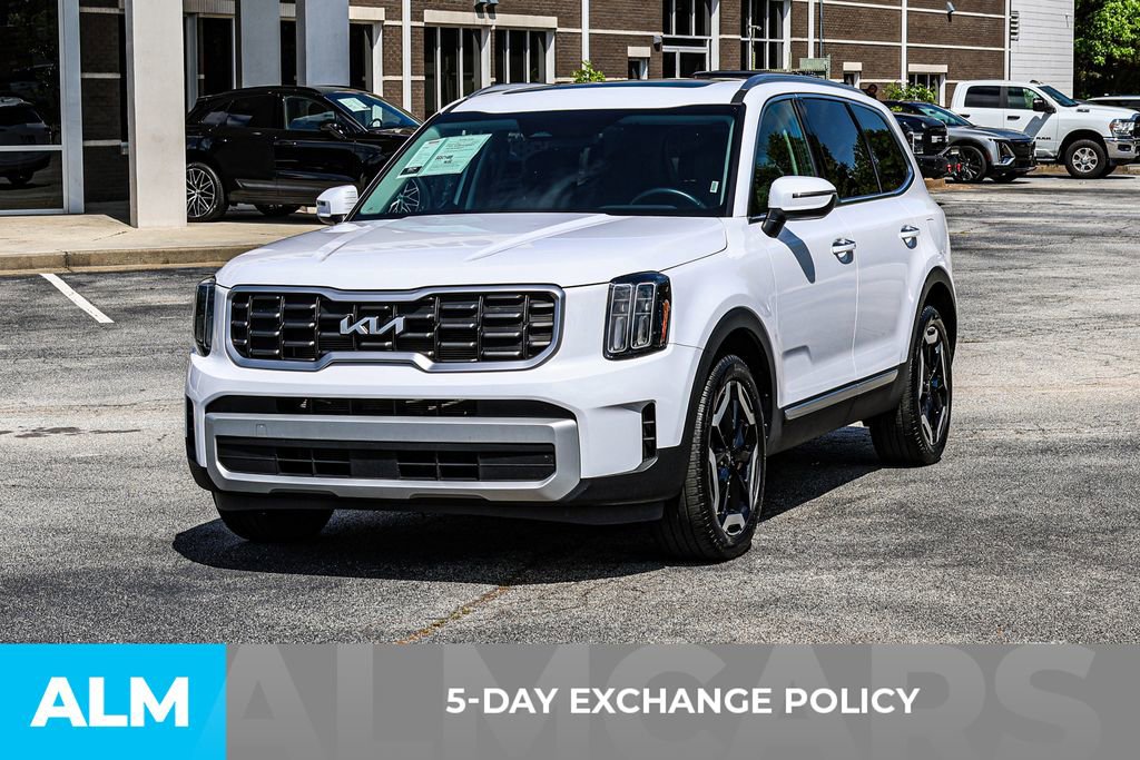 Used 2025 Kia Telluride S AWD/4WD image 4