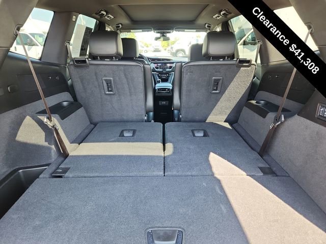 Used 2025 Cadillac XT6 Premium Luxury image 33