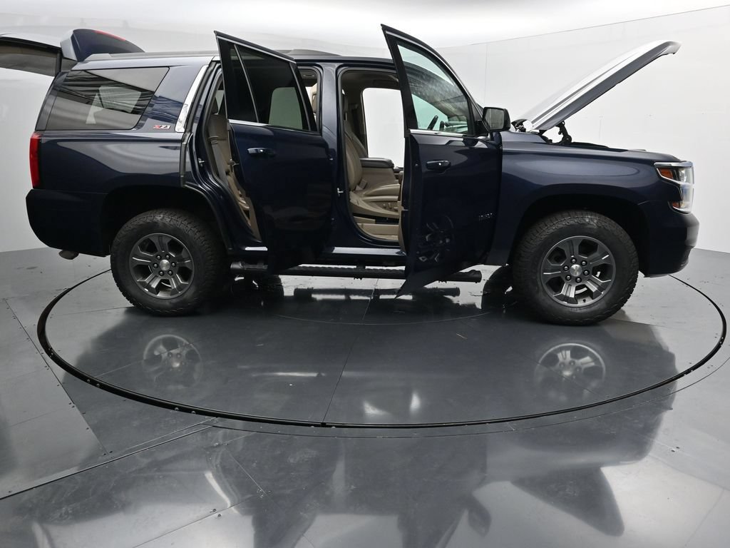Used 2018 Chevrolet Tahoe LT w/ Luxury Package AWD/4WD image 44
