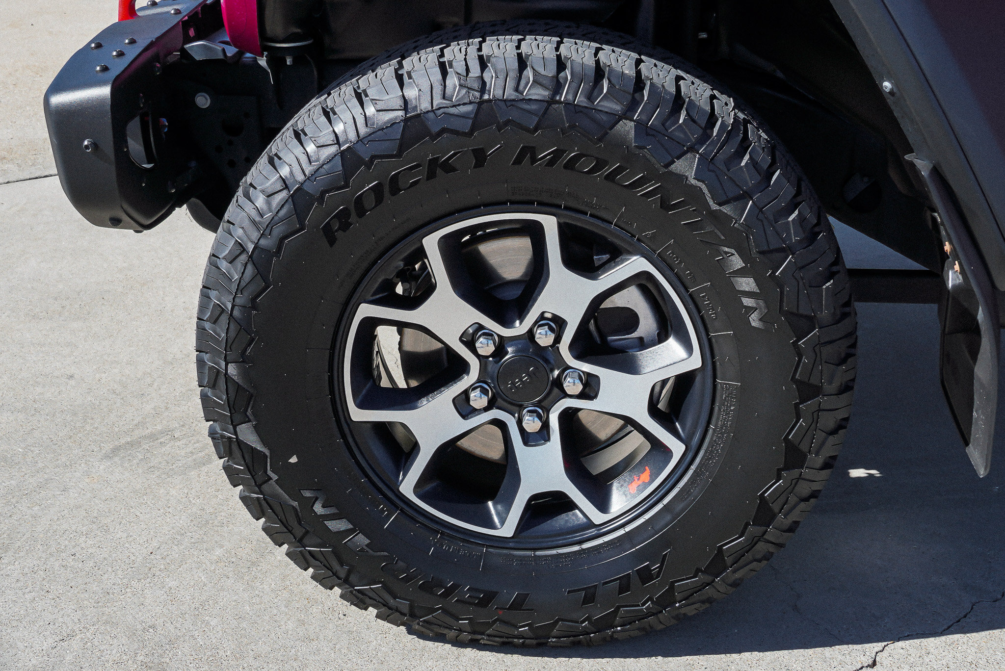 Used 2021 Jeep Wrangler Unlimited Rubicon w/ Steel Bumper Group AWD/4WD image 13
