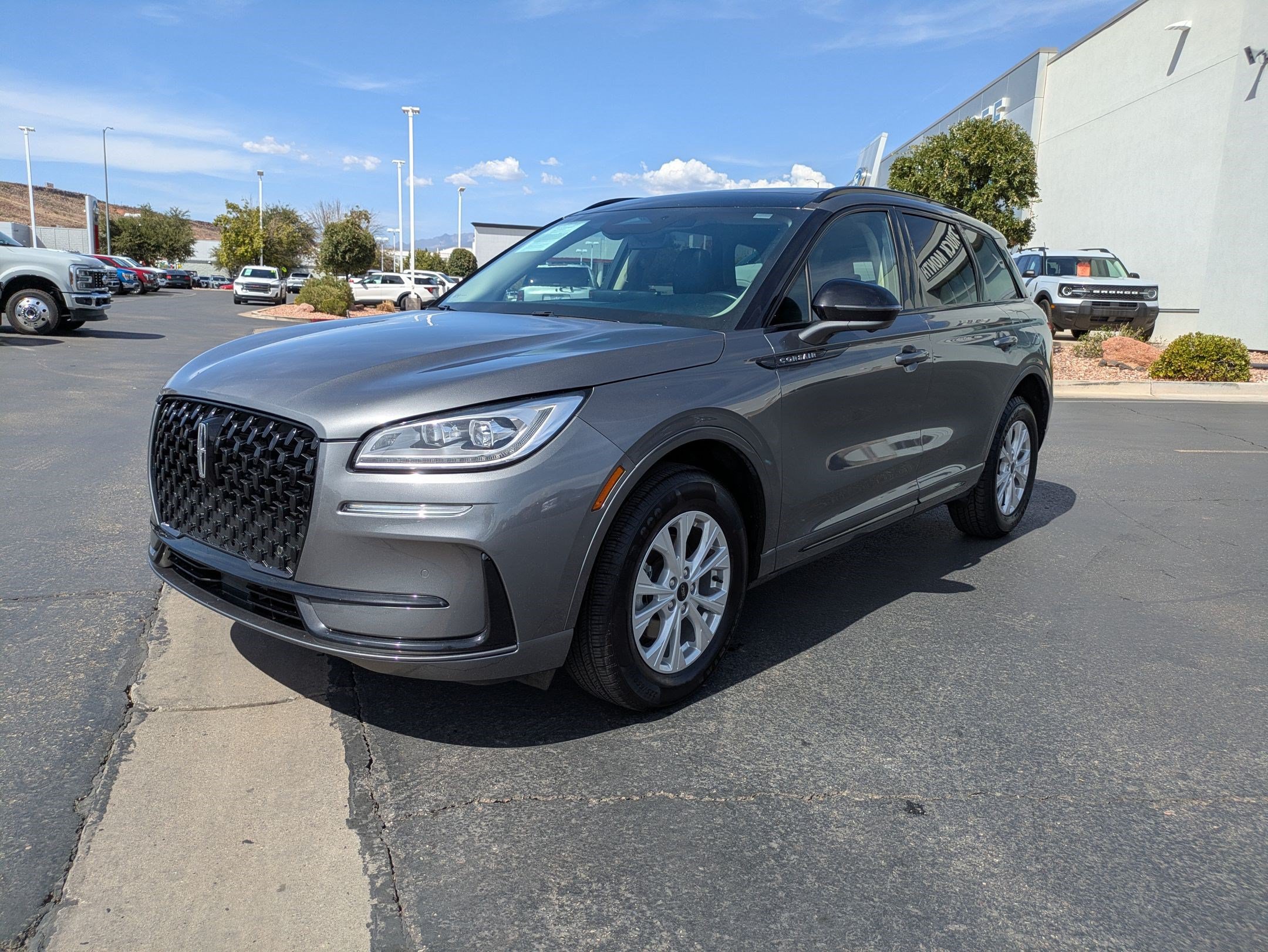 Used 2023 Lincoln Corsair Reserve w/ Equipment Group 201A AWD/4WD image 7