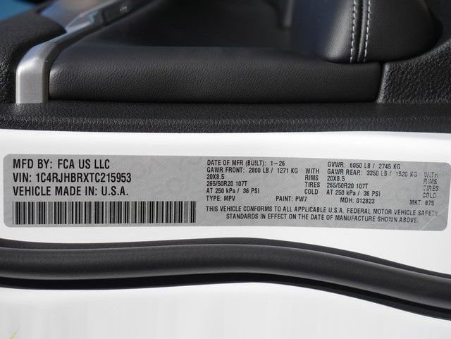 New 2026 Jeep Grand Cherokee Limited w/ Luxury Tech Group II image 23