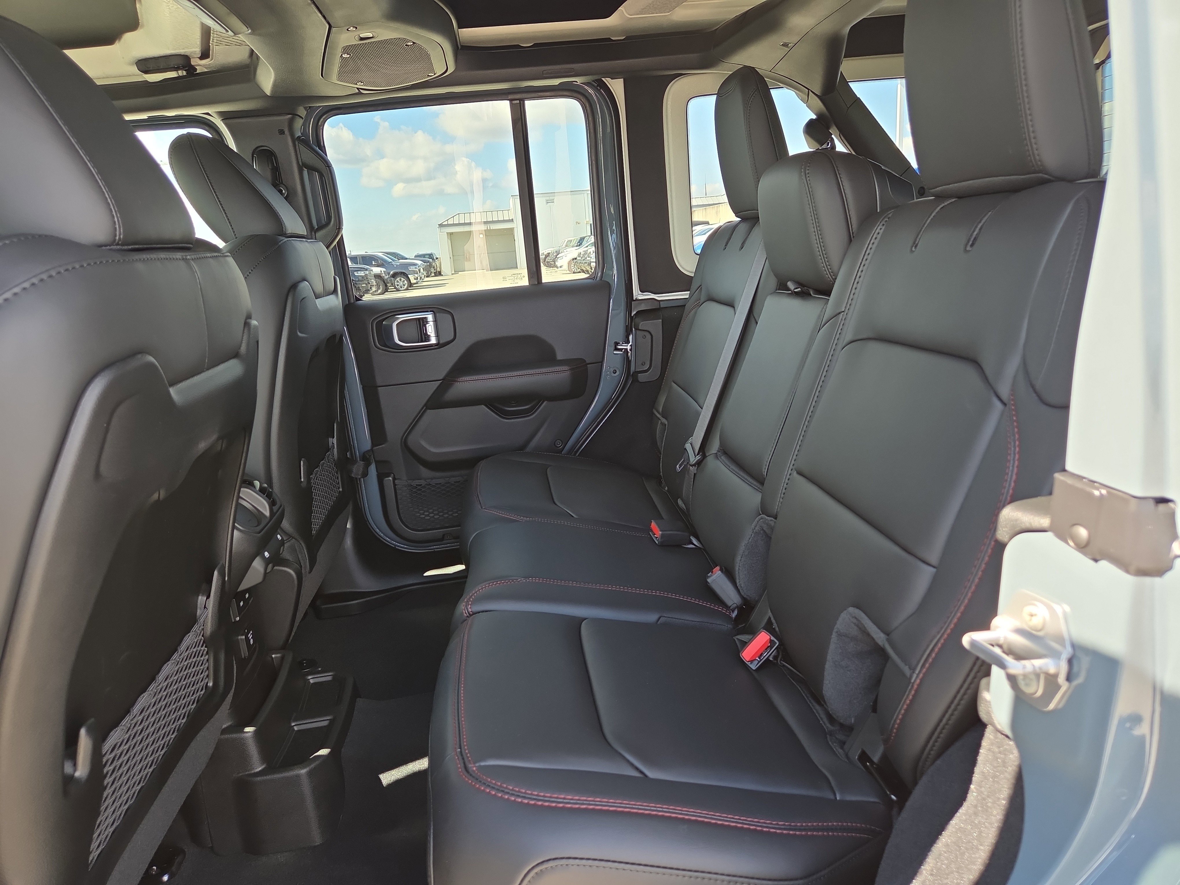 New 2026 Jeep Wrangler Unlimited Rubicon image 14