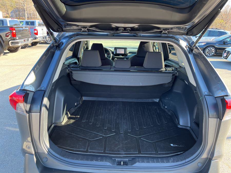 Used 2019 Toyota RAV4 LE AWD/4WD image 5