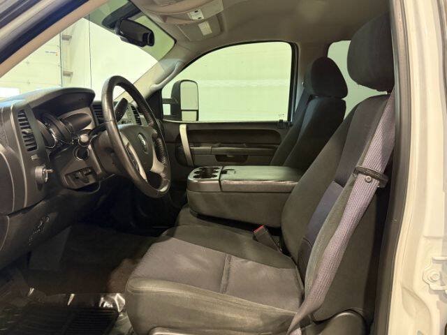 Used 2010 Chevrolet Silverado 2500 LT AWD/4WD image 15