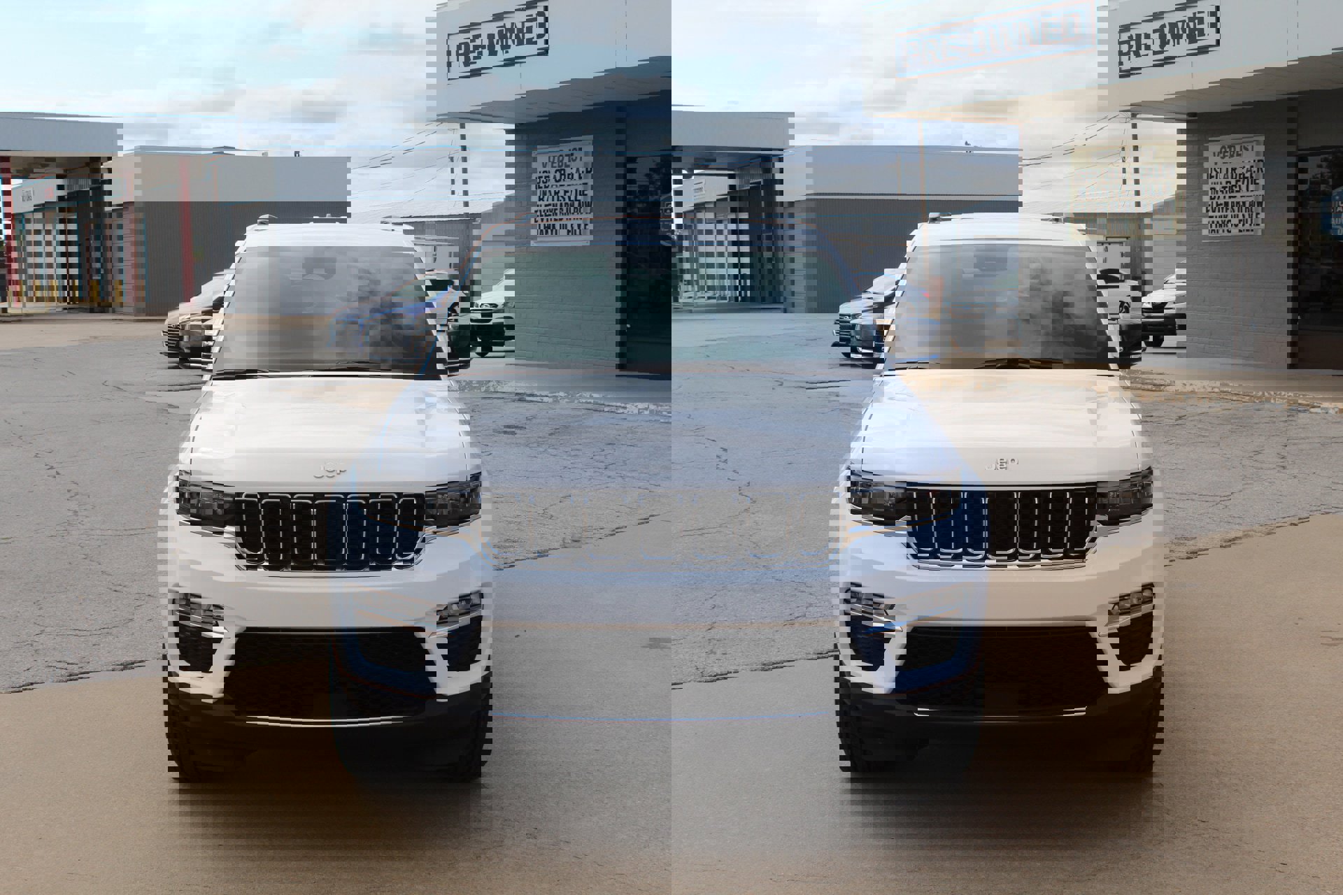 Used 2024 Jeep Grand Cherokee Limited image 12