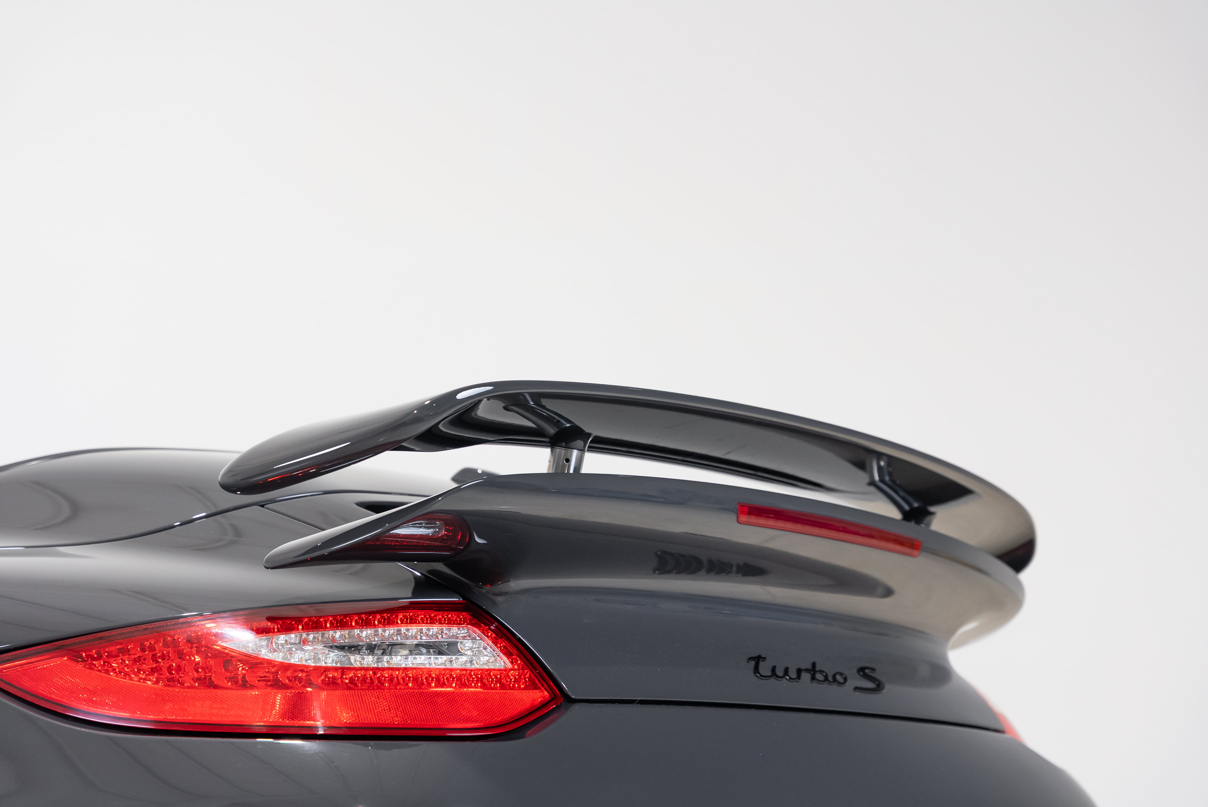 Used 2012 Porsche 911 Edition 918 Spyder AWD/4WD image 29