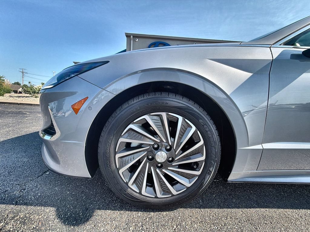 Used 2023 Hyundai Sonata Limited FWD image 18