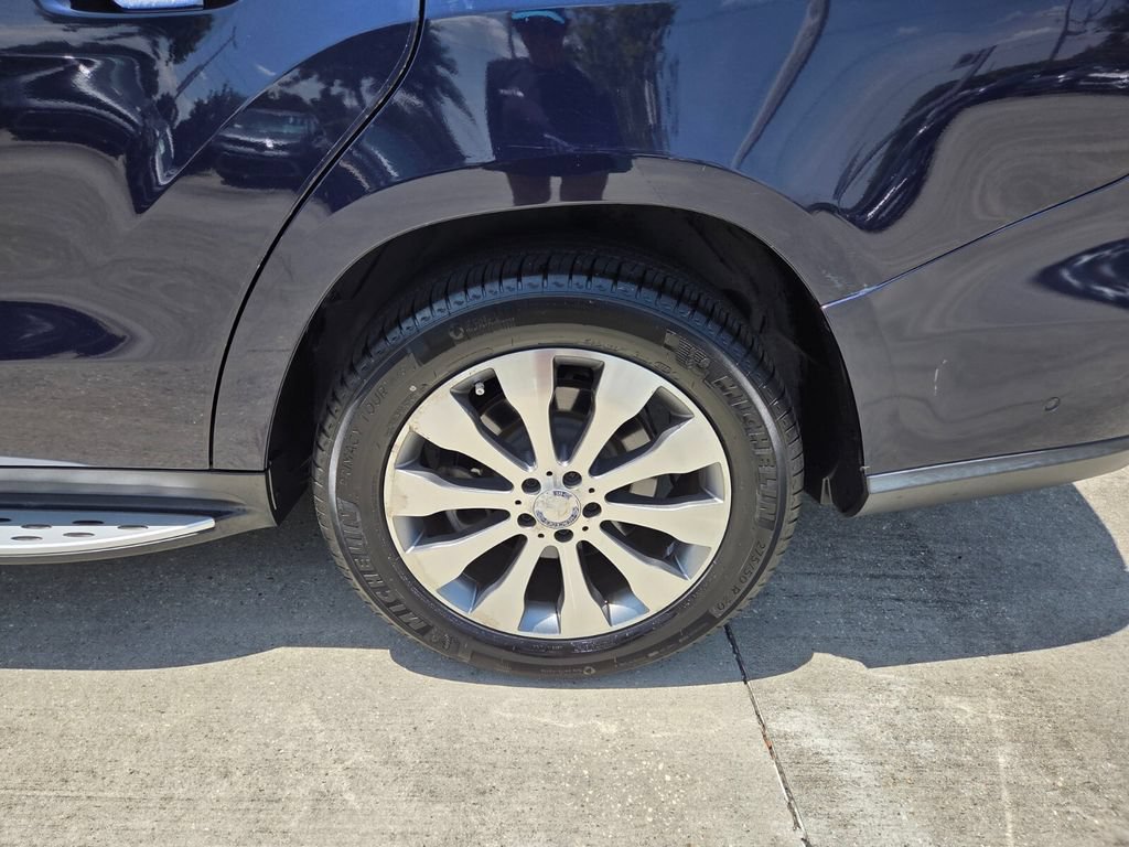 Used 2017 Mercedes-Benz GLS 450 4MATIC image 28