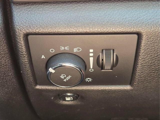 Used 2021 Jeep Grand Cherokee Laredo X RWD image 29