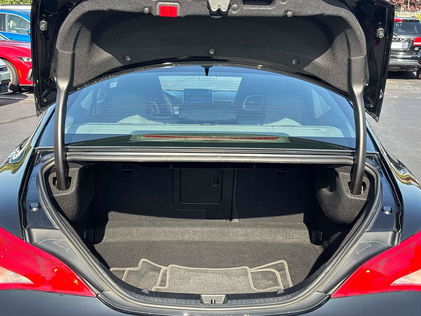 Used 2018 Mercedes-Benz CLA 250 4MATIC image 12