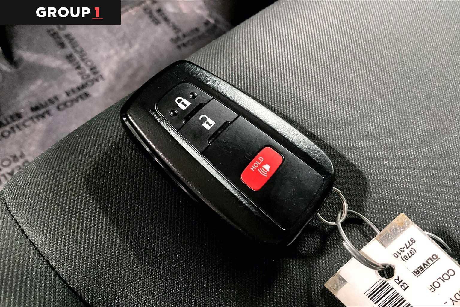 Used 2023 Toyota RAV4 SE w/ SE Grade Weather Package image 15