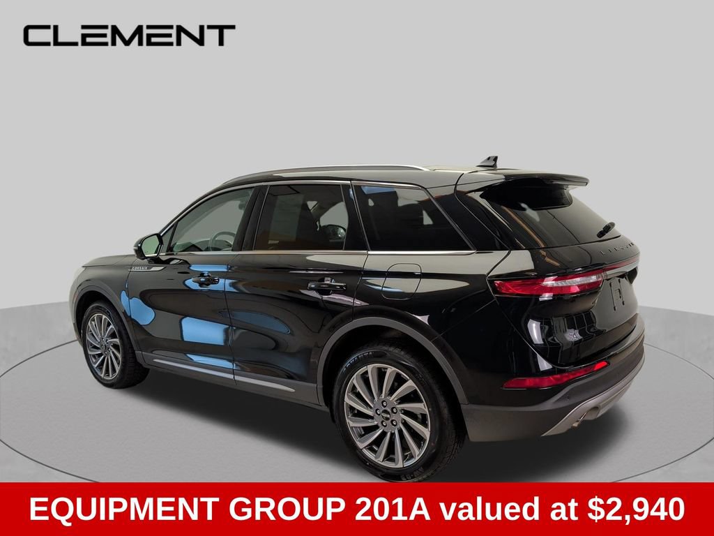 Used 2024 Lincoln Corsair Reserve w/ Equipment Group 201A AWD/4WD image 3