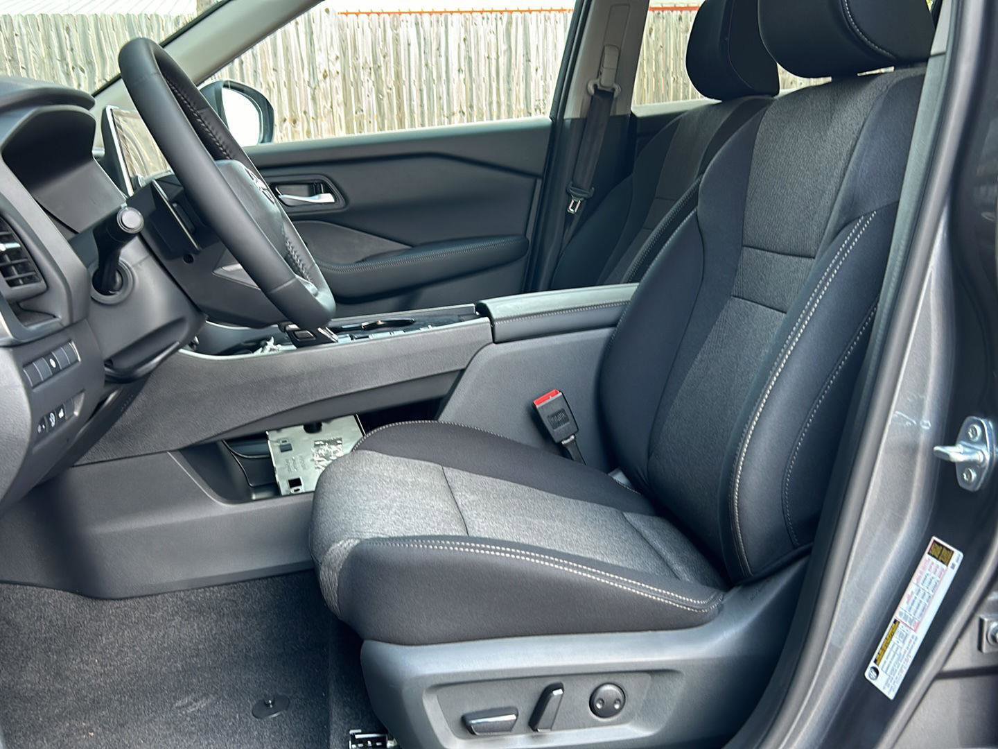 New 2026 Nissan Rogue SV image 9