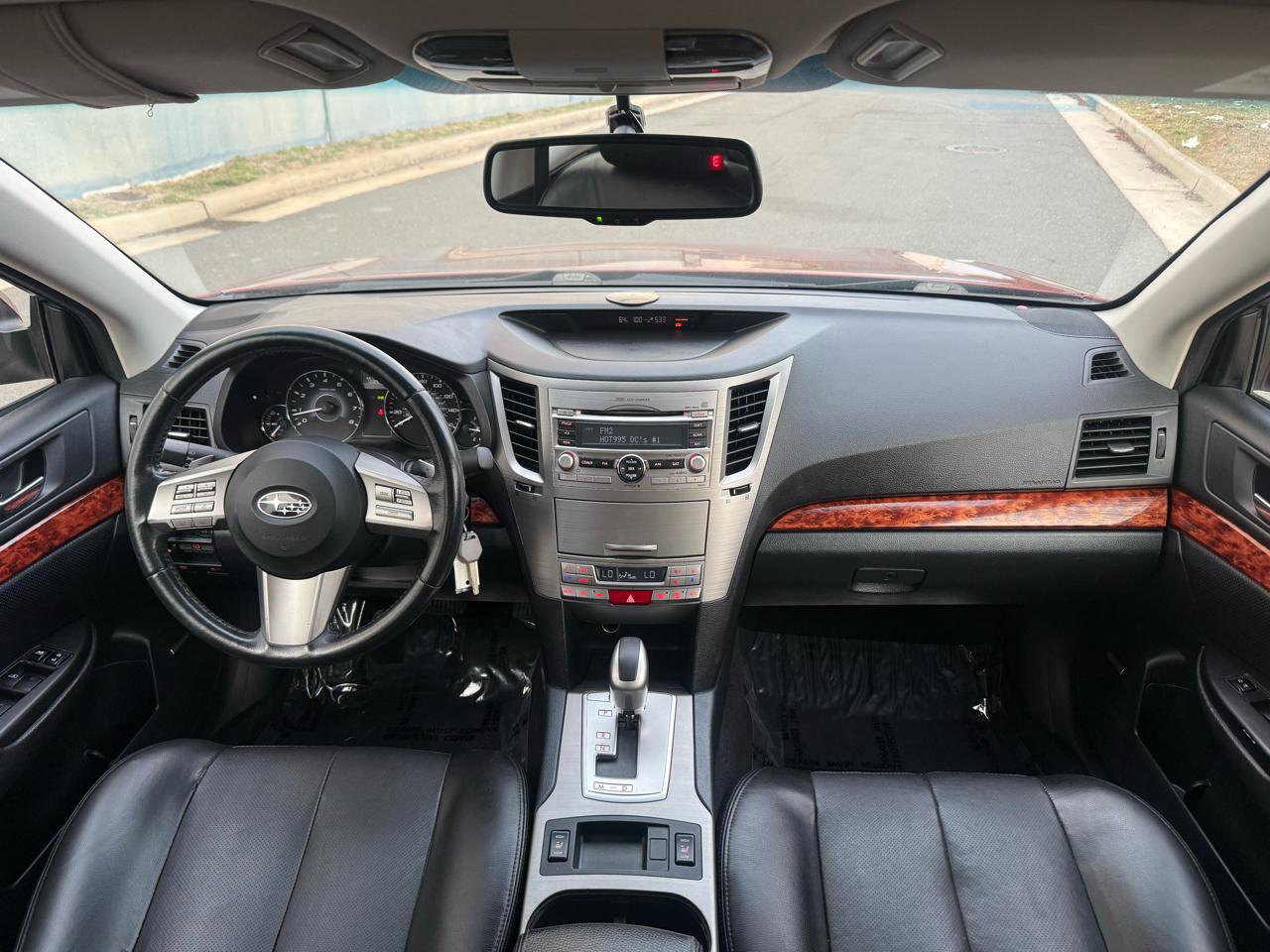 Used 2010 Subaru Legacy 3.6R Limited w/ Appearance Package 1F image 25