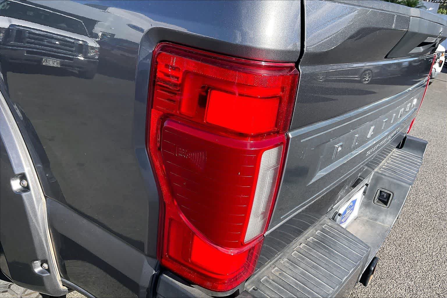 Used 2021 Ford F250 Platinum w/ Tremor Off-Road Package AWD/4WD image 32