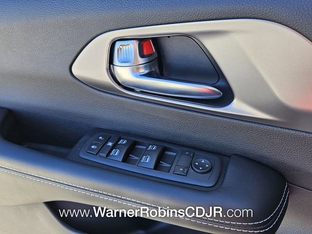 New 2026 Chrysler Voyager LX FWD image 30