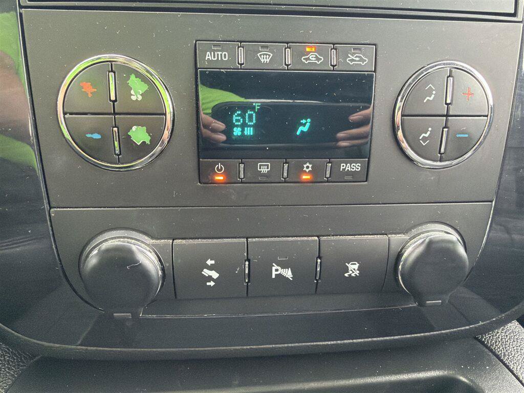 Used 2008 Chevrolet Avalanche LT w/ LT Preferred Equipment Group RWD image 21