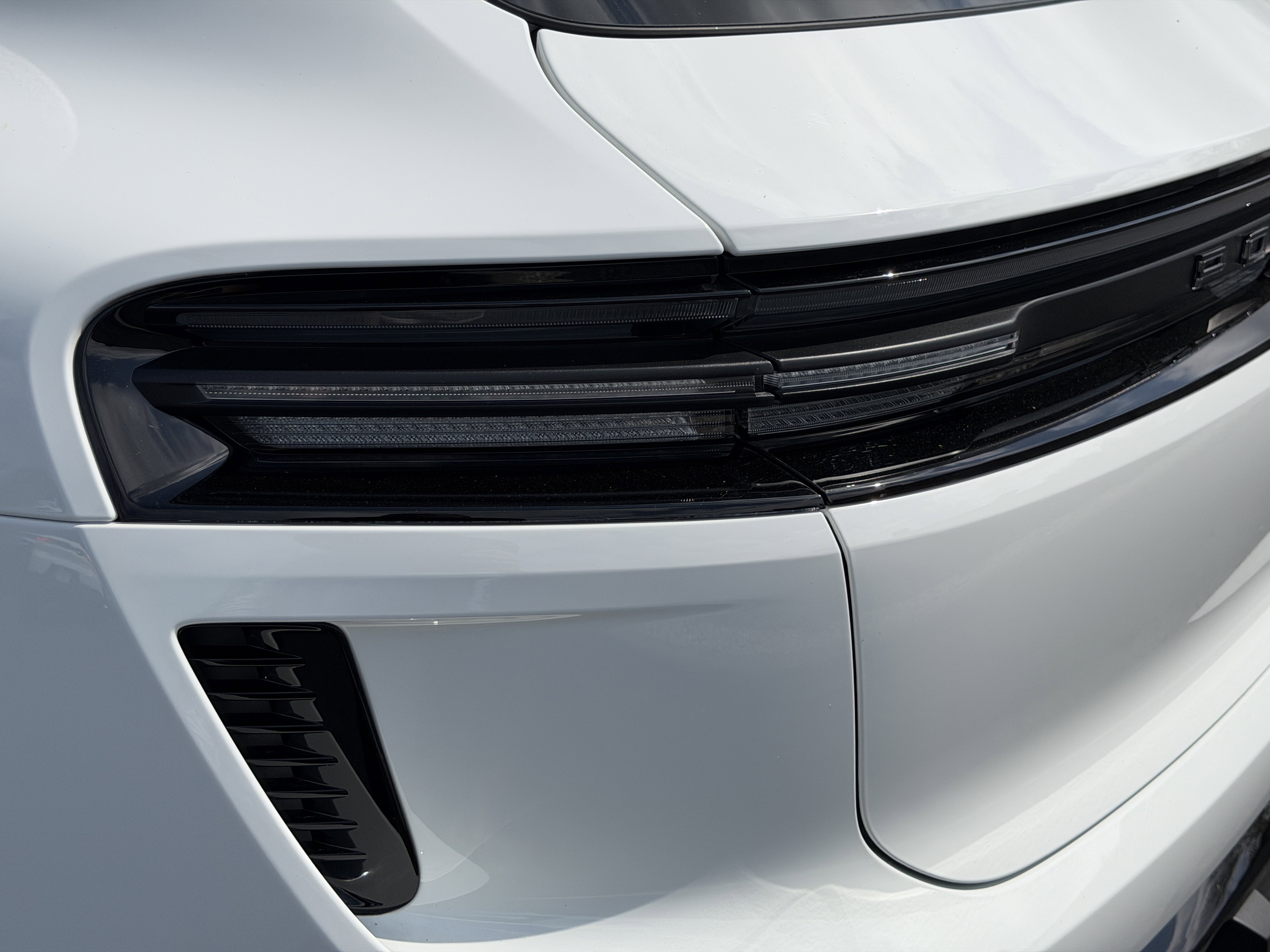 Certified 2024 Porsche Macan Turbo Electric image 12