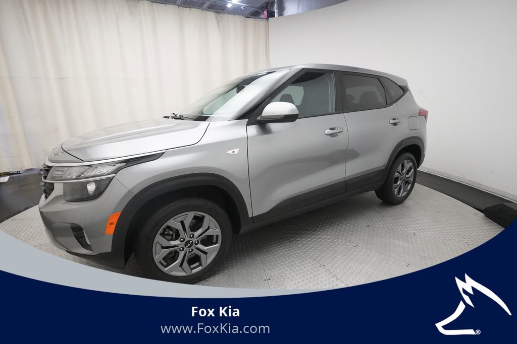 Used 2024 Kia Seltos LX AWD/4WD image 1