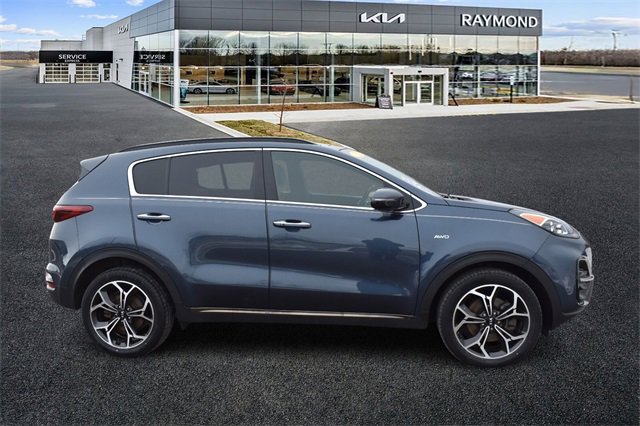 Certified 2022 Kia Sportage SX image 2