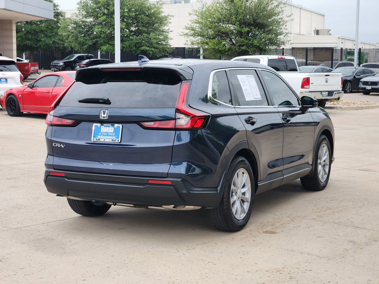 Used 2025 Honda CR-V EX image 5