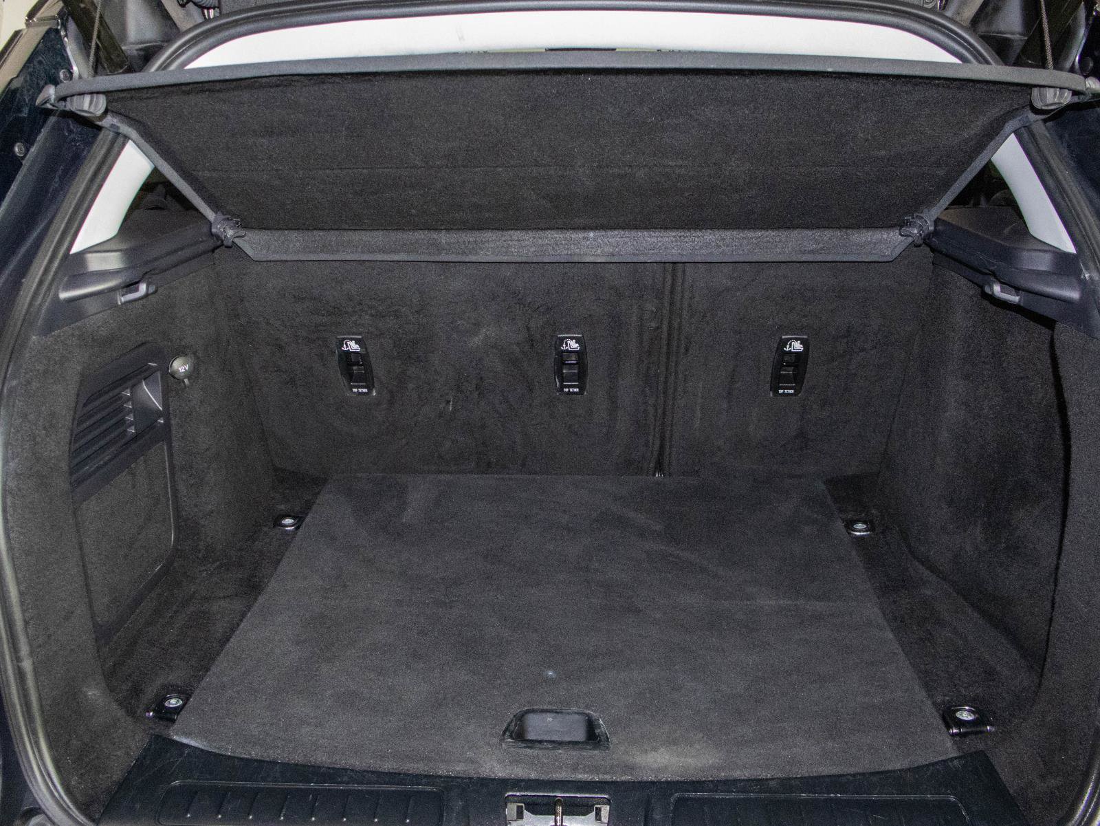 Used 2017 Land Rover Range Rover Evoque SE Premium image 23