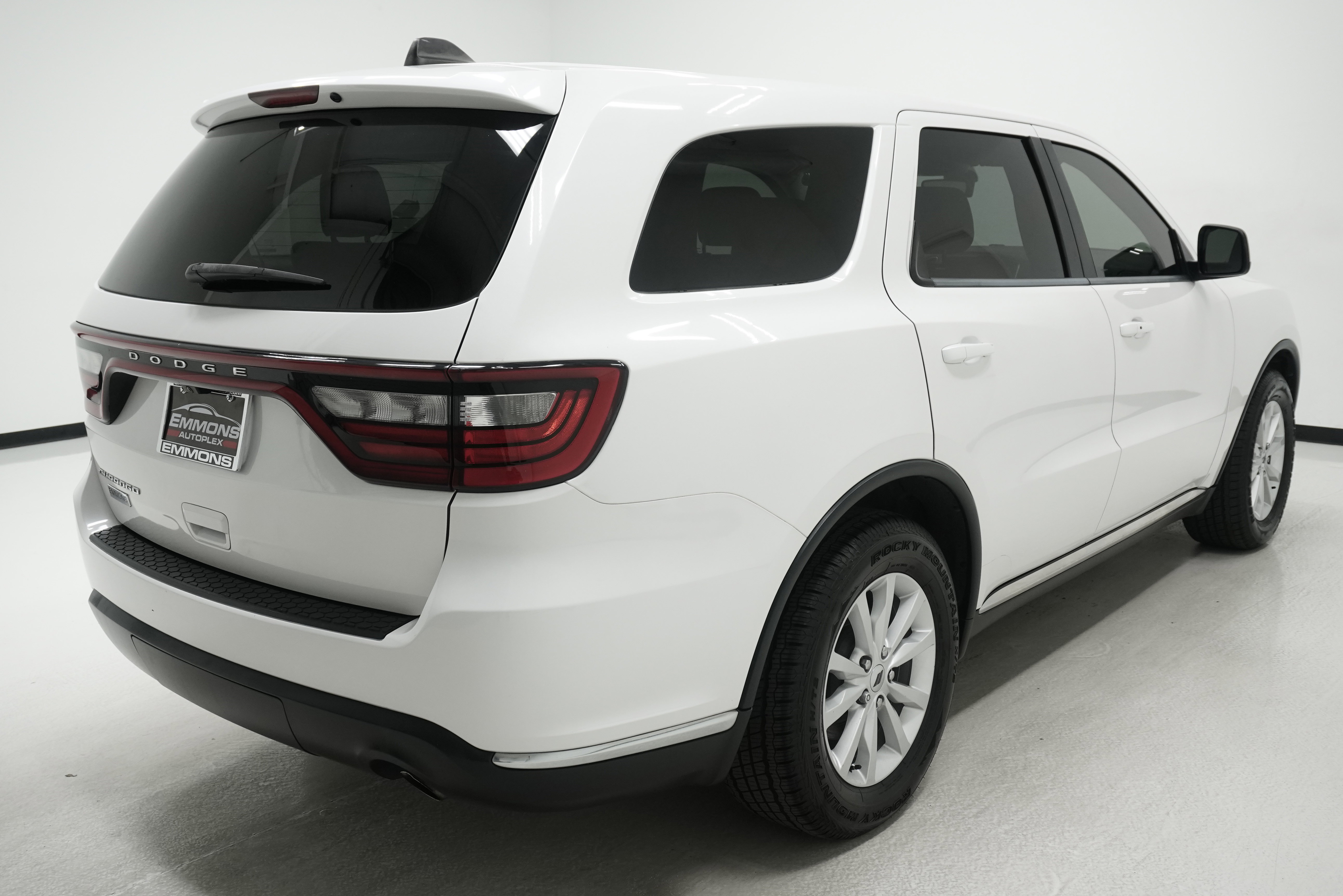 Used 2020 Dodge Durango SXT w/ 3rd Row Seating Group RWD image 4