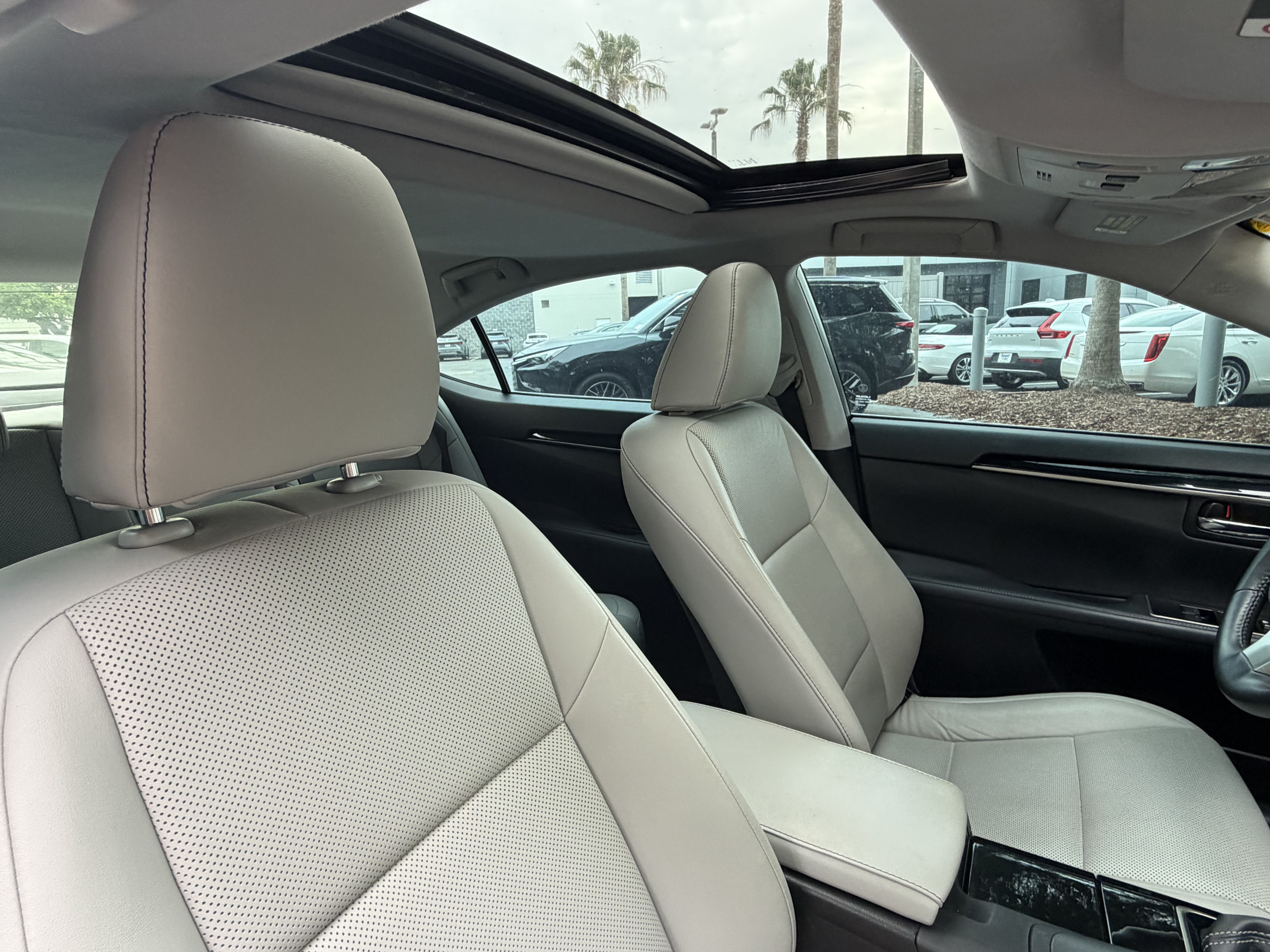 Used 2016 Lexus ES 350 FWD image 45