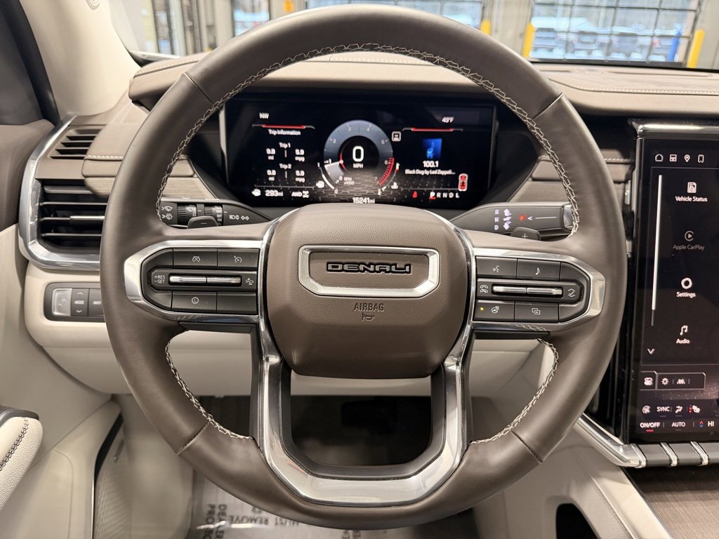 Used 2024 GMC Acadia Denali image 39