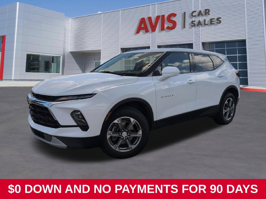 Used 2025 Chevrolet Blazer LT FWD image 1