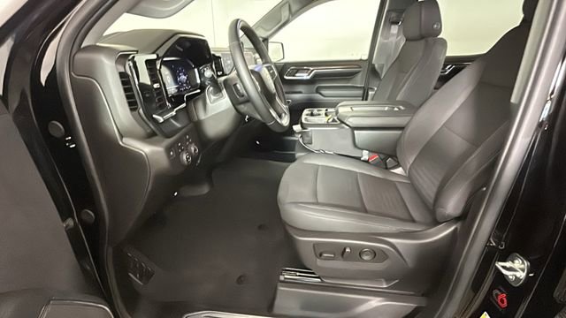 Used 2024 Chevrolet Silverado 1500 LT AWD/4WD image 12